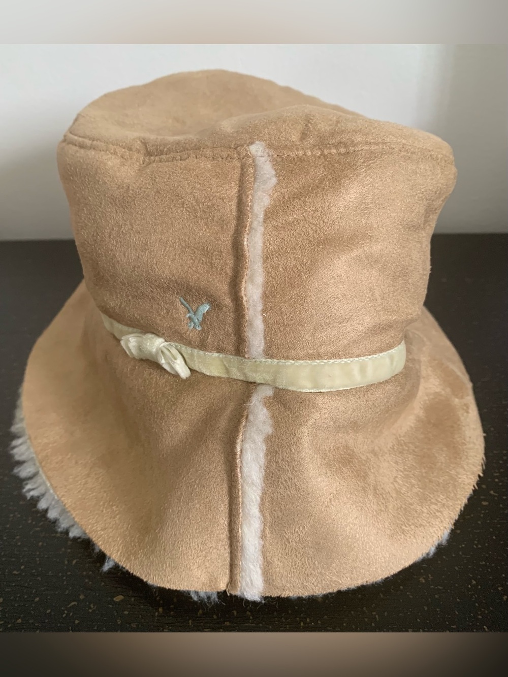 Vintage AE Tan Faux-Suede Bucket Hat with Cream Trim - Picture 2 of 9